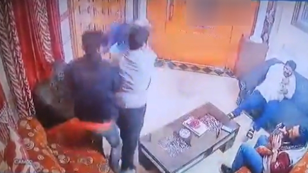 Right-wing group Rashtriya Rajput Karni Senas president Sukhdev Singh Gogamedi shot dead 