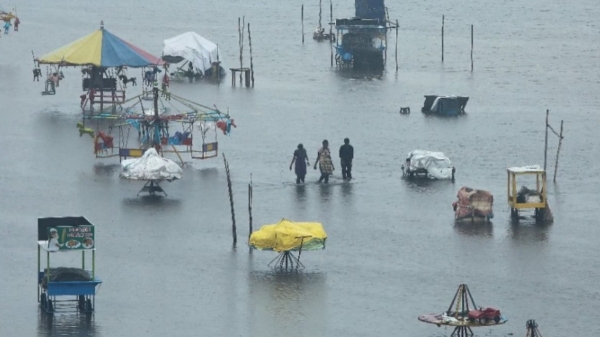 What is reason for chennai flood? Meteoroloical Centre says Northeast Monsoon rains increased up to 50 percent 