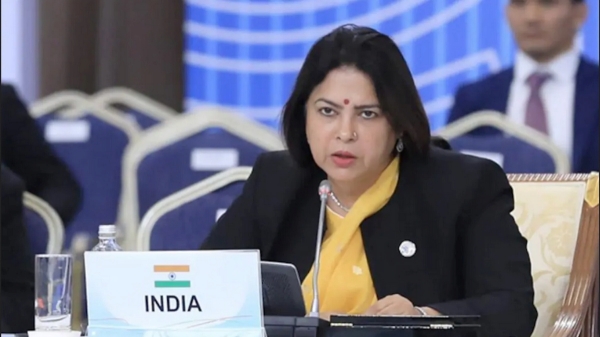 Union Minister Meenakshi lekhi clarifies not signing to question On Hamas 