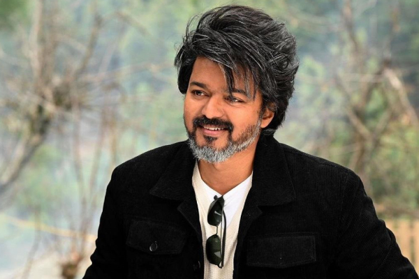 Vijay Makkal iyakkam medical camp for flood affected Chennai 