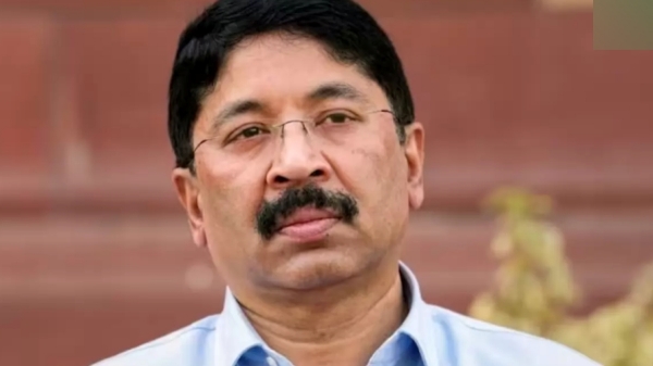 DMK MP Dayanidhi Maran says Hindi people are cleaning toilets in Tamil Nadu DMK MP Dayanidhi Maran says Hindi people are cleaning toilets in Tamil Nadu
