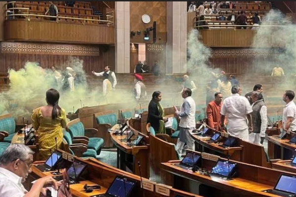 Opposition leaders will meet the President today regarding the incident of two people trespassing in the Lok Sabha Opposition leaders will meet the President today regarding the incident of two people trespassing in the Lok Sabha