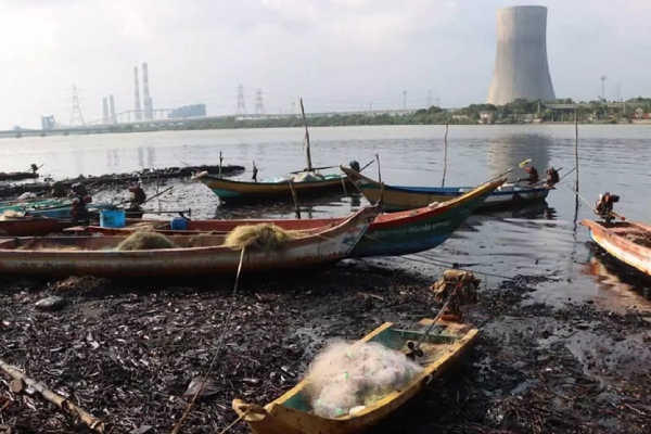 Tamil Nadu government to give extra relief fund to people in Ennore affecter by oils soon 