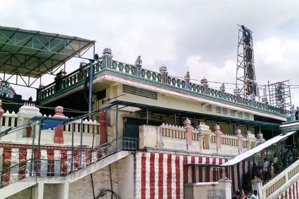Cyclone michaung damage Landslide on Tiruttani Temple Devotees not allowed to mountain path 