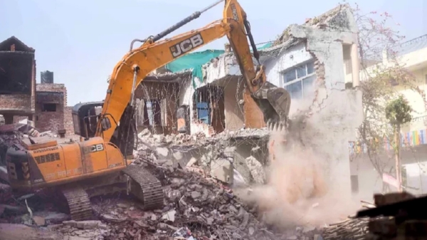 3 Muslims homes bulldozed after alleged that they attacked on BJP worker in Madhya Pradesh 