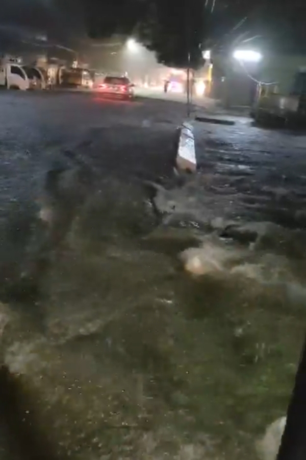 Thiruchendur gets veru heavy rainfall 