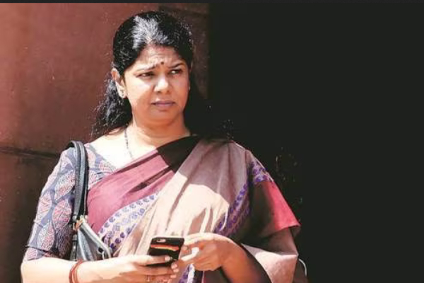 Kanimozhi MP Post Thoothukudi district people For emergency help contact through WhatsApp app 
