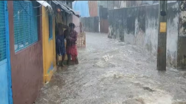 Red alert for Madurai and Virudhunagar districts for next 3 hours 