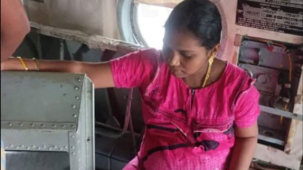  Pregnant woman rescued from Srivaikuntam train by helicopter and admitted to hospital 