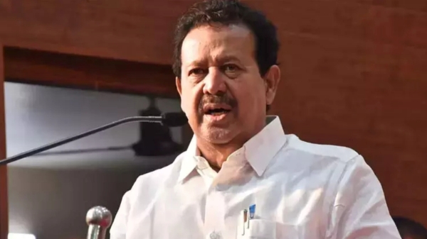 What is the discussion going on inside the DMK party after Minister Ponmudi case verdict? 