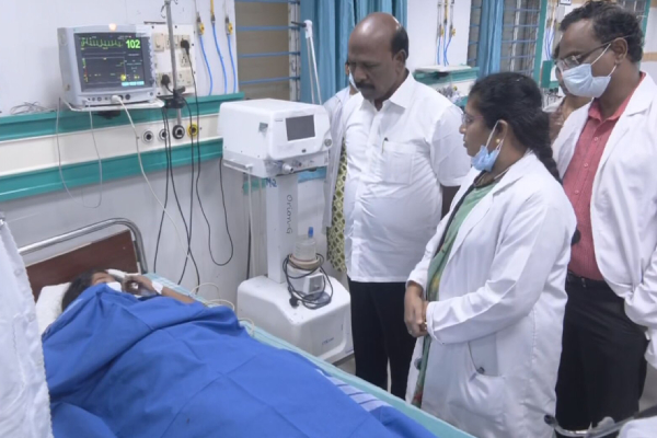 Ma.Subramanian announced free treatment in a private hospital for the victims of ammonia gas leak Ma.Subramanian announced free treatment in a private hospital for the victims of ammonia gas leak