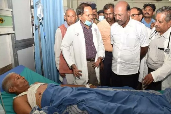 Ma.Subramanian announced free treatment in a private hospital for the victims of ammonia gas leak Ma.Subramanian announced free treatment in a private hospital for the victims of ammonia gas leak