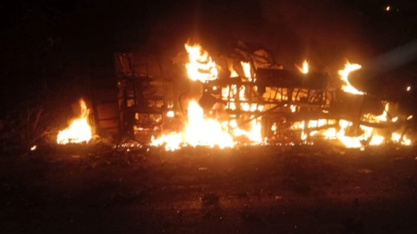 13 killed as passenger bus catches fire in Madhya Pradesh 13 killed as passenger bus catches fire in Madhya Pradesh