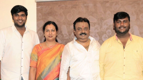 Vijayaprabhakaran and Shanmuga pandiyan cried over their fathers death 