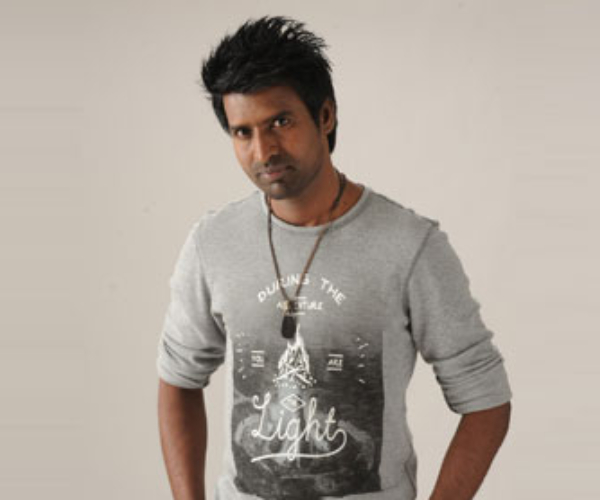 Actor Soori expressed his feelings about Vijayakanth, who was surprised to see him Actor Soori expressed his feelings about Vijayakanth, who was surprised to see him