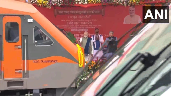 6 Vande Bharat trains including Coimbatore - Bangalore Cantt route to be flagged off by PM Modi today 6 Vande Bharat trains including Coimbatore - Bangalore Cantt route to be flagged off by PM Modi today
