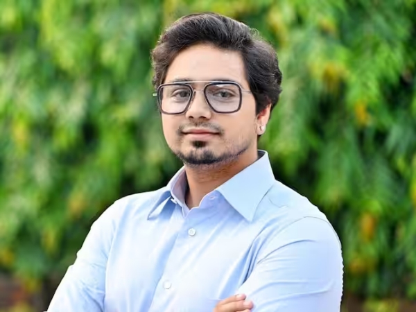 Mayawati announces her successor of Bahujan samaj party is Nephew Akash Anand? Who is he? details here 