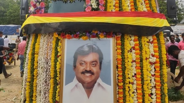 Vijayakanth is a good leader : Tamil Nadu is shedding tears for Vijayakanth 