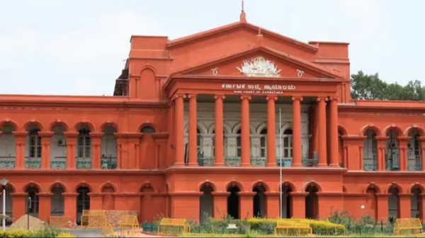 Cyber hackers disrupted by uploading obscene videos during the live streaming of Karnataka High Court Cyber hackers disrupted by uploading obscene videos during the live streaming of Karnataka High Court