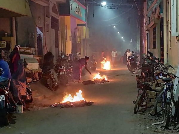 Air pollution in Chennai due to burning of vegetables due to Bhogi festival Air pollution in Chennai due to burning of vegetables due to Bhogi festival