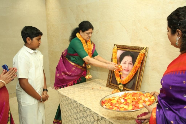 Edappadi Palaniswami led aiadmk party has become weak?