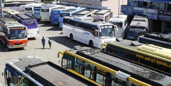 Omni Buses vs Govt: Passengers in Confusion about kilambakkam; Whats Happening in koyambedu? Omni Buses vs Govt: Passengers in Confusion about kilambakkam; Whats Happening in koyambedu?