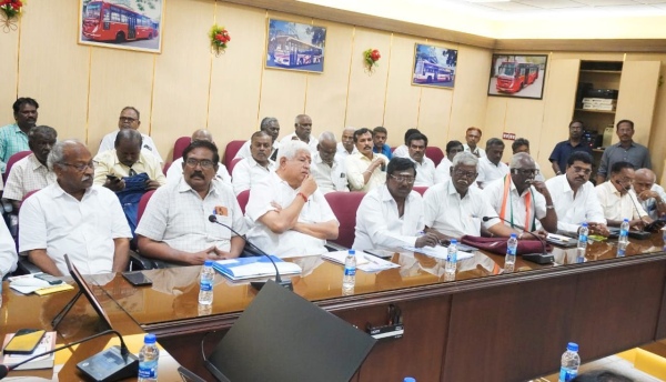 Jayalalitha to Stalin; Who is responsible for the strike of transport workers?