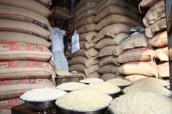 Rice price hike in tamilnadu due to michaung cyclone and import shortage