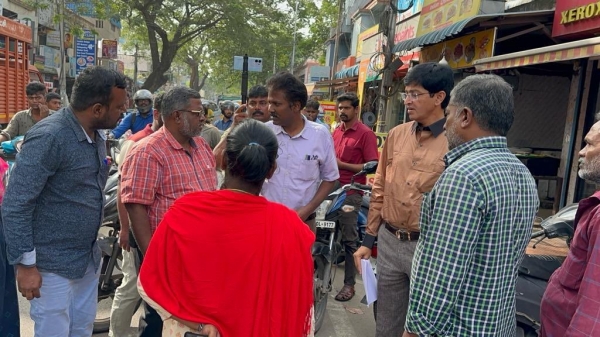 GCC Commissioner Radhakrishnan came to Chennai Nanganallur: Warning to cattle owners GCC Commissioner Radhakrishnan came to Chennai Nanganallur: Warning to cattle owners