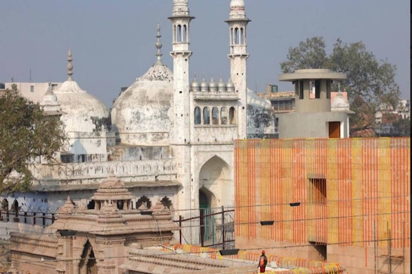 Varanasi Court allows Hindus to offer prayers in disputed Gyanvapi Mosque
