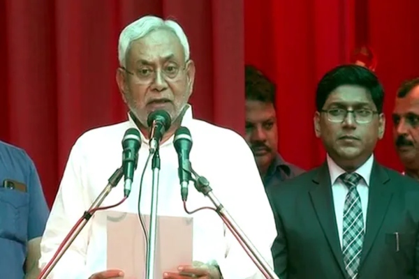 How Nitish kumar takes oath as bihar CM for 9th time with out constest assembly election for 35 years 