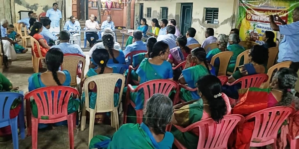  Traditional Pongal Festival at One House 27 Family Relations 75 People Gathered in Sivagangai