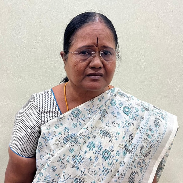 Rs.33 lakh seized from the bank locker of Kunradur Municipal Commissioner Kumari Rs.33 lakh seized from the bank locker of Kunradur Municipal Commissioner Kumari