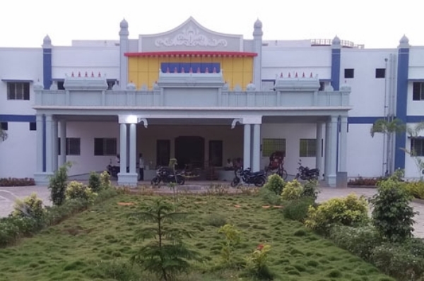 commissioner of Kundrathur municipality arrested for taking bribe of Rs.24000 to demarcate land 