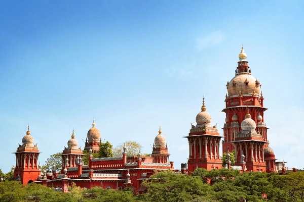 High court order to do autopsy and record video of balakrishnan who died in police station High court order to do autopsy and record video of balakrishnan who died in police station