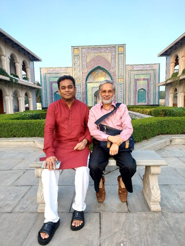 AR Rahman built a mausoleum for his mother in the shape of the Taj Mahal AR Rahman built a mausoleum for his mother in the shape of the Taj Mahal