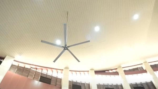 What are the facilities at kilambakkam Bus terminus