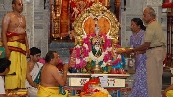 Spirituality Tips: Dont do these things in Hindu Temple Spirituality Tips: Dont do these things in Hindu Temple