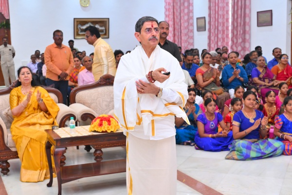 RN Ravi says Gandhi is not the father of the nation RN Ravi says Gandhi is not the father of the nation