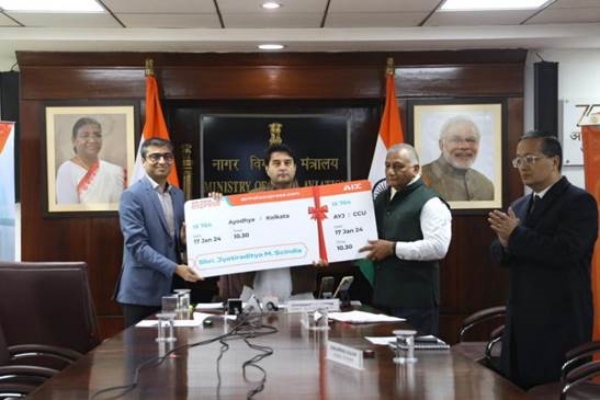 Jyotiraditya Scindia Flags Off Flight Connecting Ayodhya to Bangalore, Kolkata 