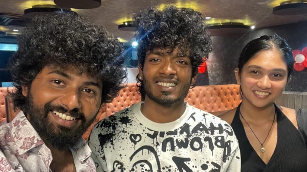 bigg boss 7 contestant Nixon took pictures together with Vanithas daughter Jovika bigg boss 7 contestant Nixon took pictures together with Vanithas daughter Jovika