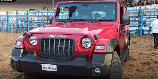 Mahindra thar car will be given to best bull and bull tamer in alanganallur keelakarai jallikattu