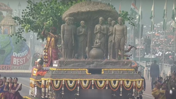 Tamil Nadus kudavolai system of participating in decorative chariots in Delhi: specialties?