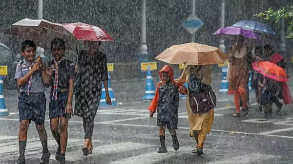 Chance of rain in 11 districts of Tamil Nadu in next two hours Chance of rain in 11 districts of Tamil Nadu in next two hours