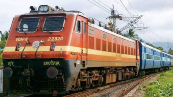 How much fine was collected from who traveled without ticket in Salem railway zone in 3 months? 