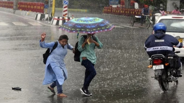 CMD has warned that 2 districts will receive very heavy rain 