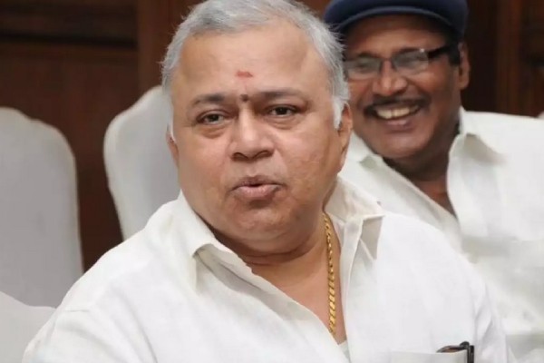 Radharavi broke into tears that he missed to see Vijayakanth alive 