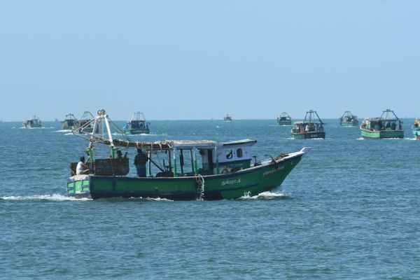 Anbumani insisted to rescue 6 Rameswaram fishermen arrested by the Sri Lankan Navy Anbumani insisted to rescue 6 Rameswaram fishermen arrested by the Sri Lankan Navy