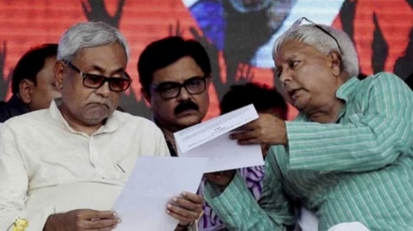 Lalu Prasad Yadav RJD looking for 8 more MLAs to form Govt in Bihar