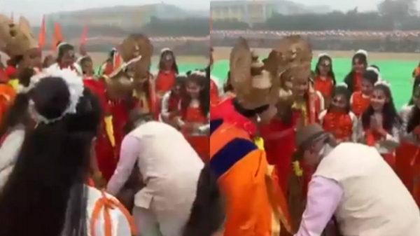 Republic Day celebration 2024: Haryana CM Manohar Lal Khattar touches Lord Ram artish feet Republic Day celebration 2024: Haryana CM Manohar Lal Khattar touches Lord Ram artish feet